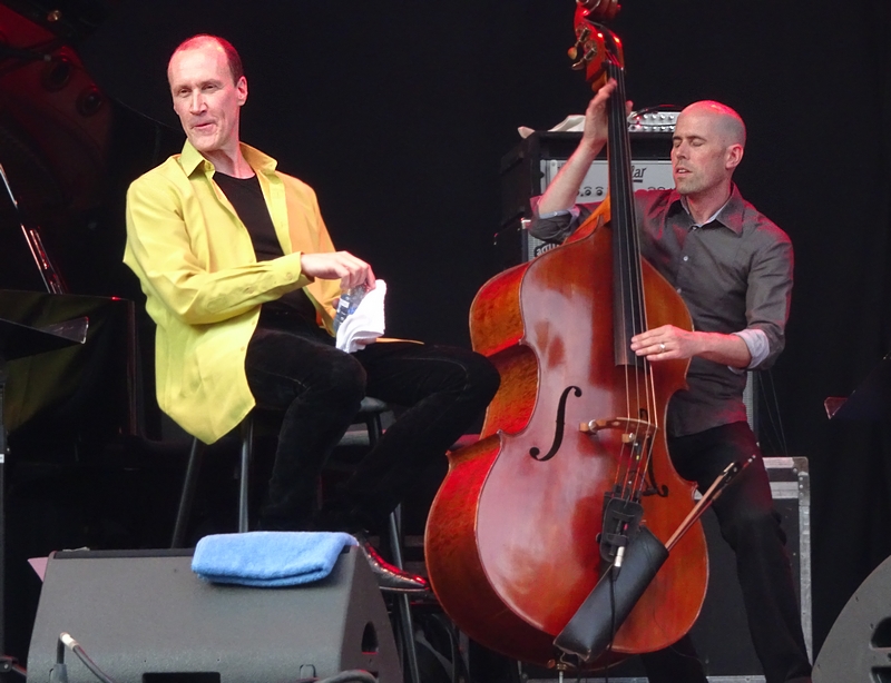 David Linx (chant) & Chris Jennings (basse)